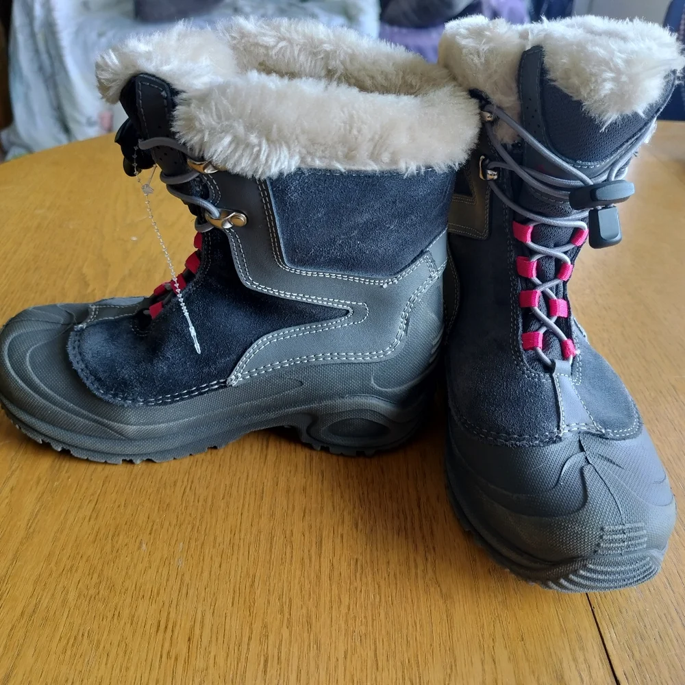 Columbia Youth Bugaboo Omni Heat Boots US Size 4